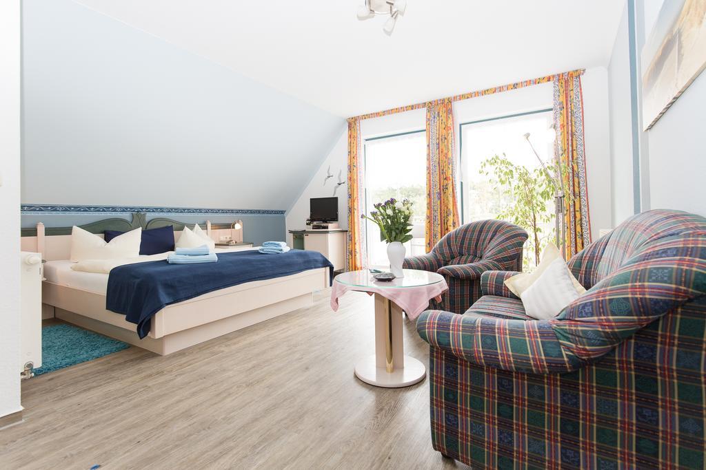 Hotel Garni Am Deich Цингст Номер фото